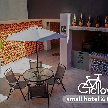 Hotel Ciclovia & Terraza Zitacuaro Bagian luar foto